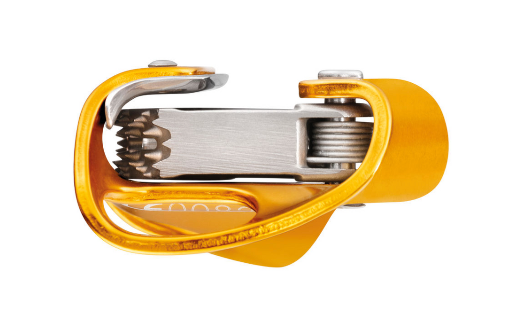 CROLL® S (Reinforced chest ascender for thin to medium-diameter ropes ...